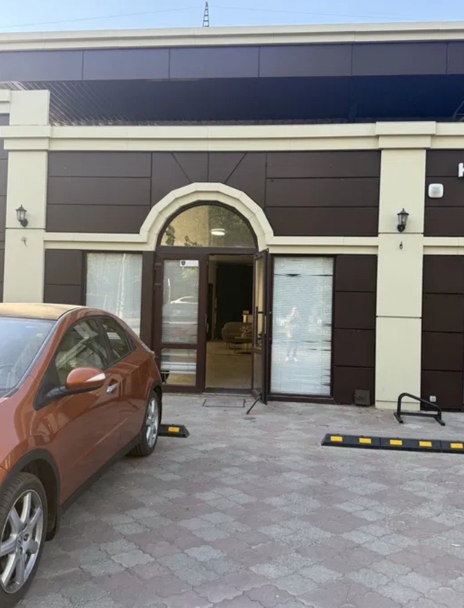 Аренда торгового помещения 85 м², Академика Глушко просп.