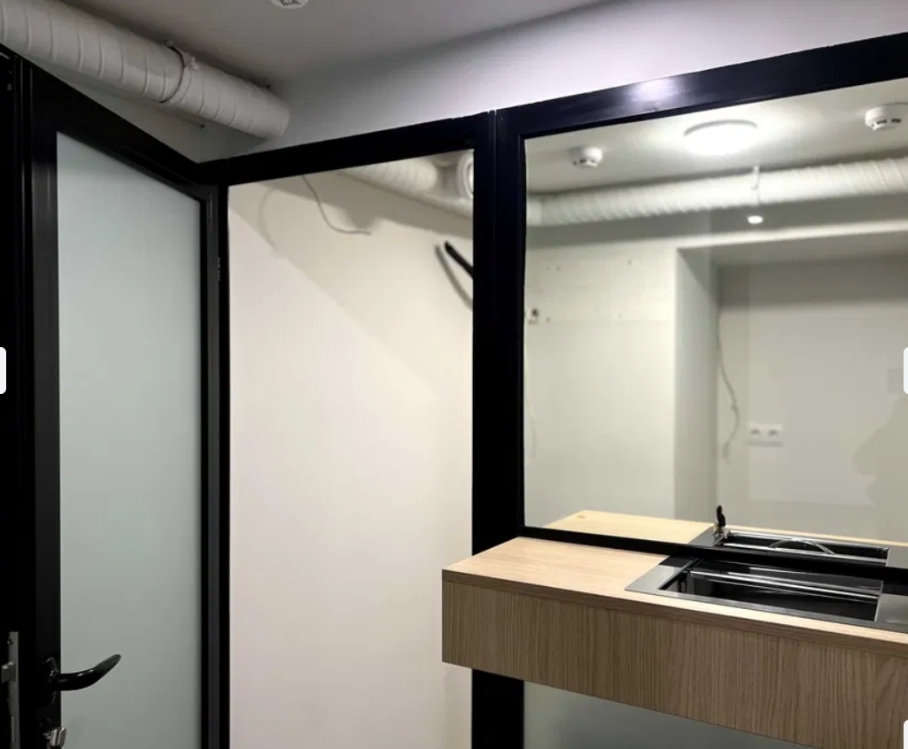 Аренда торгового помещения 83 м², Екатерининская пл.