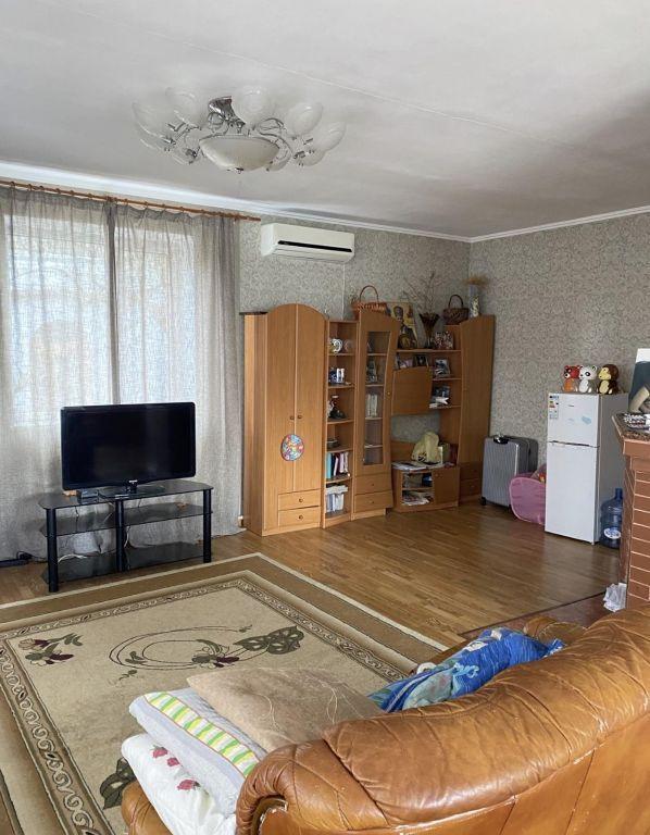 Продаж будинку 230 м²
