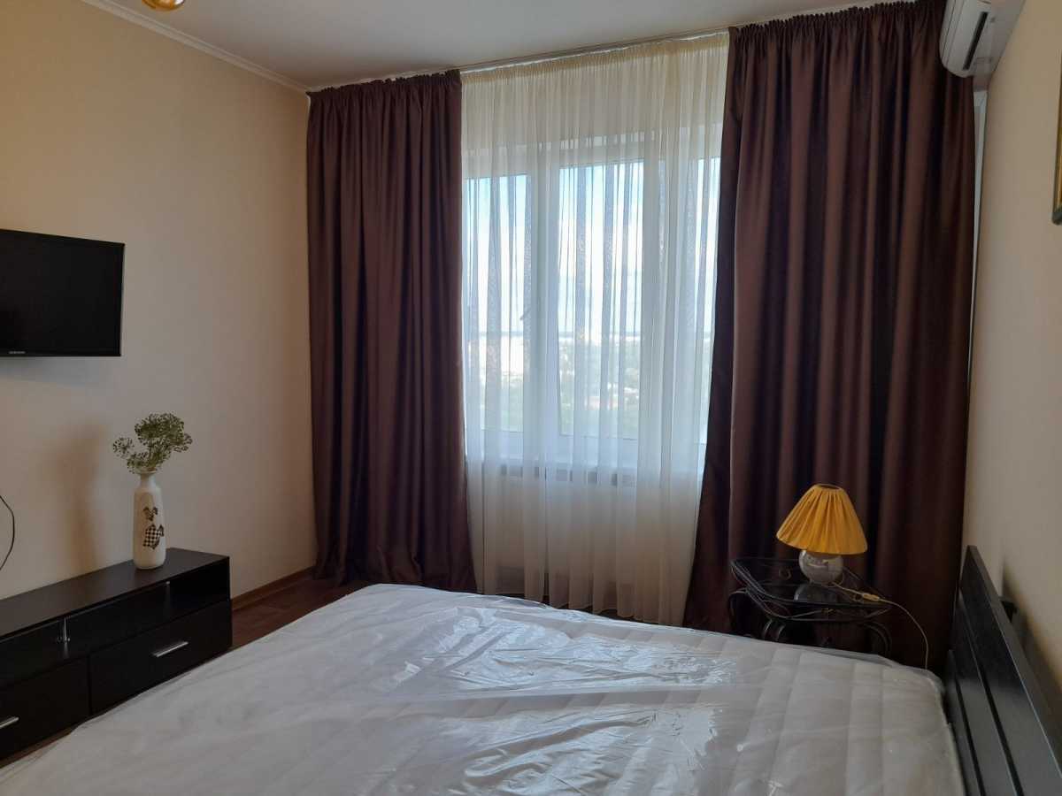 Аренда 1-комнатной квартиры 51 м², Ревуцкого ул., 54