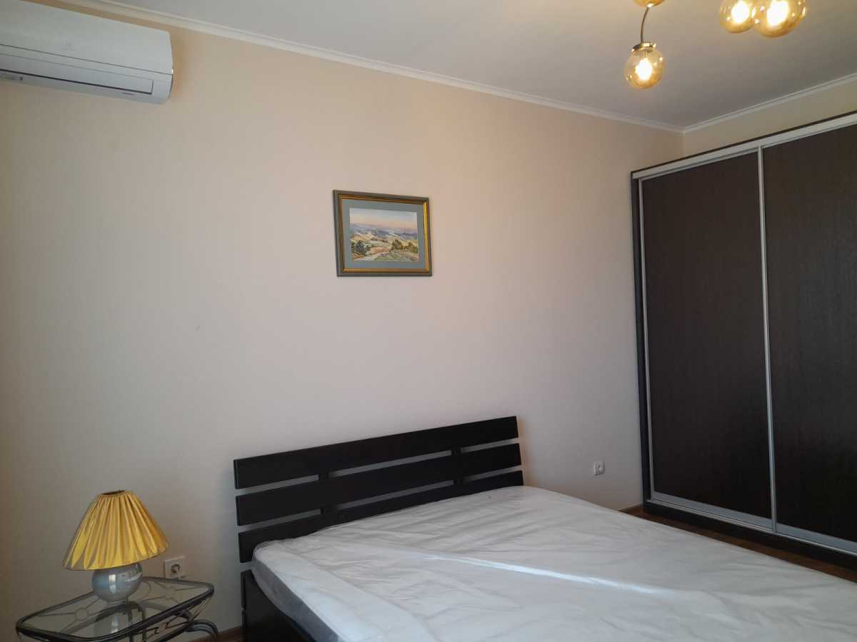 Аренда 1-комнатной квартиры 51 м², Ревуцкого ул., 54