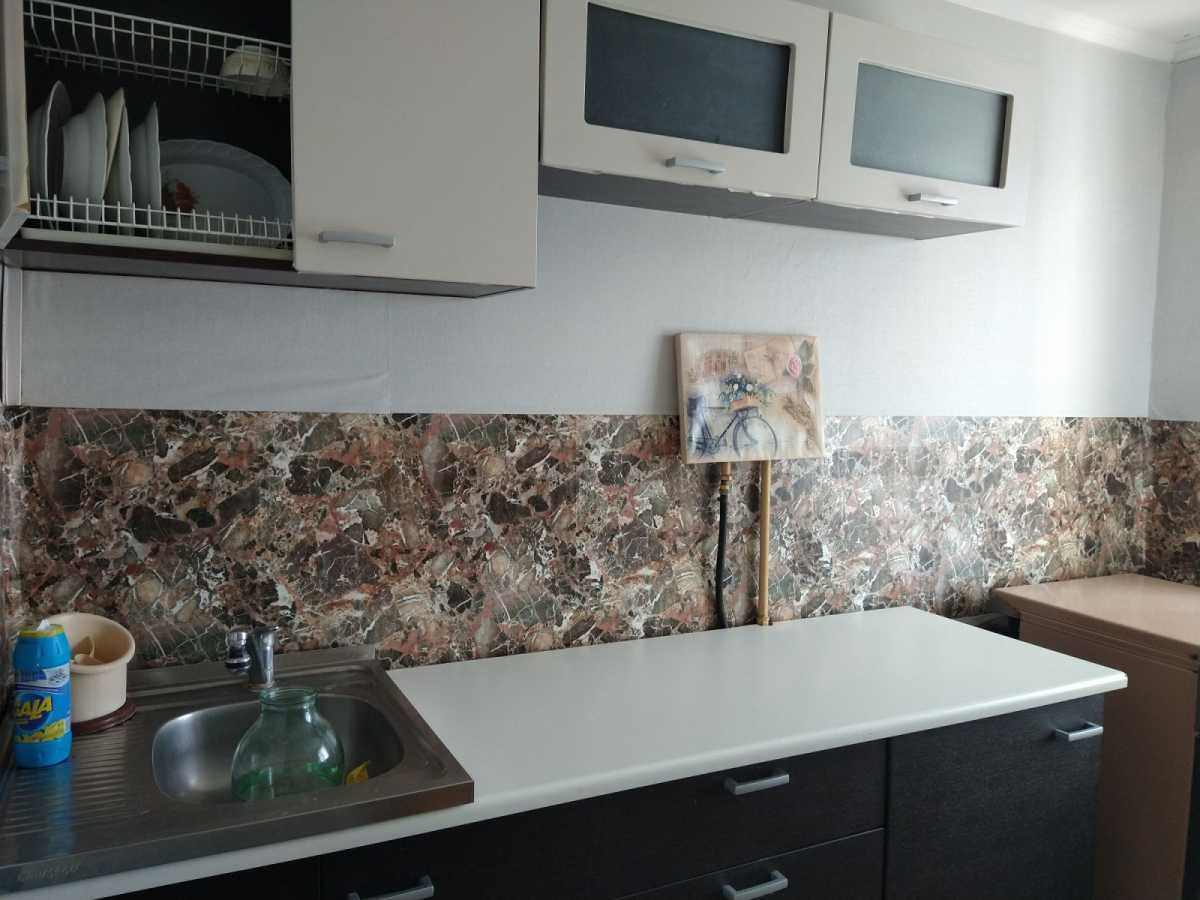 Оренда 1-кімнатної квартири 30 м², Перова бул.