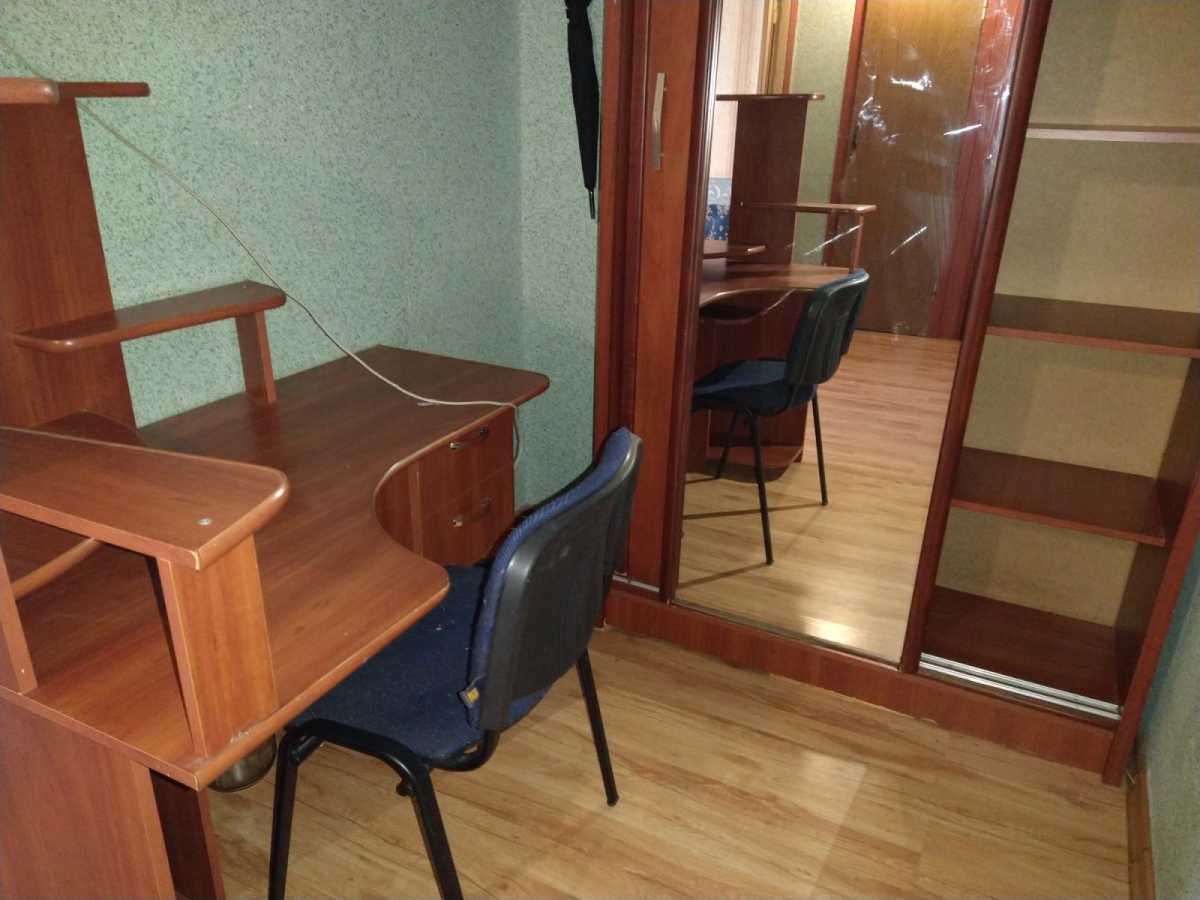 Оренда 1-кімнатної квартири 30 м², Перова бул.