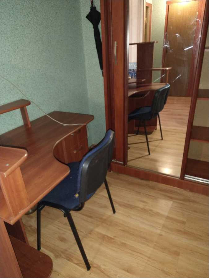 Оренда 1-кімнатної квартири 30 м², Перова бул.