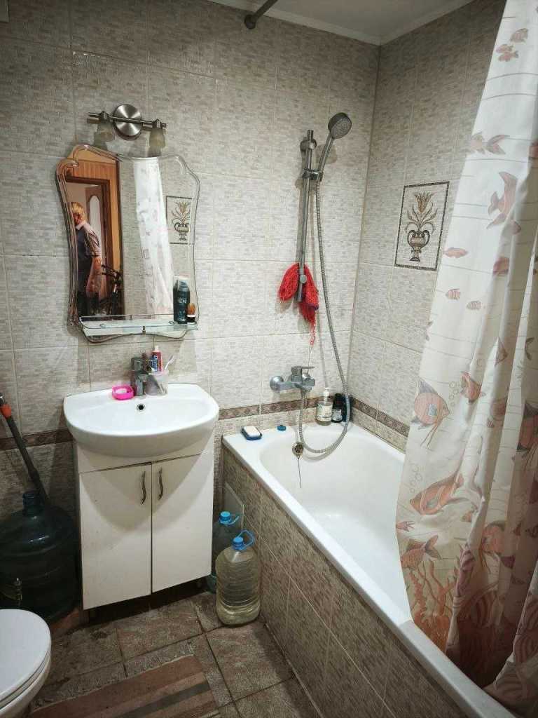 Продаж 2-кімнатної квартири 48 м², Митрополита Андрея Шептицького вул., 24