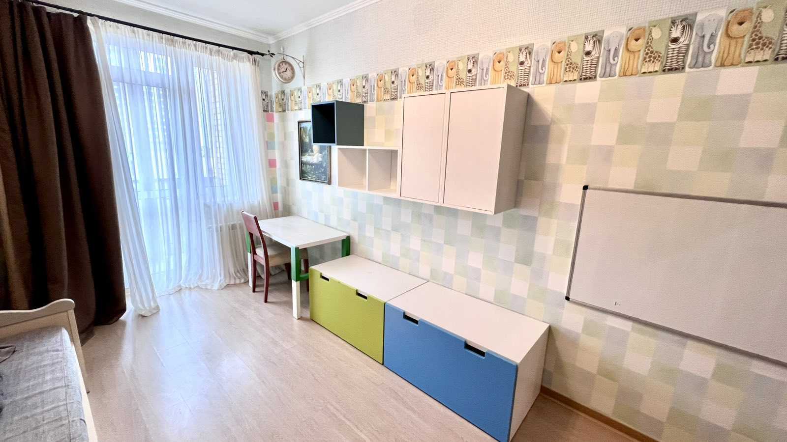 Оренда 3-кімнатної квартири 93 м², Паньковська вул., 27/78