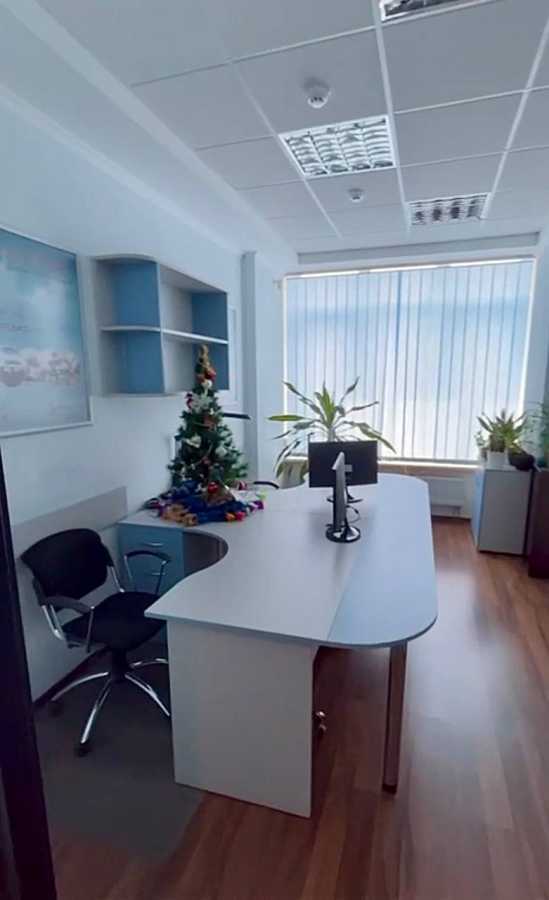Оренда офісу 240 м², Дніпровська наб., 26Ж