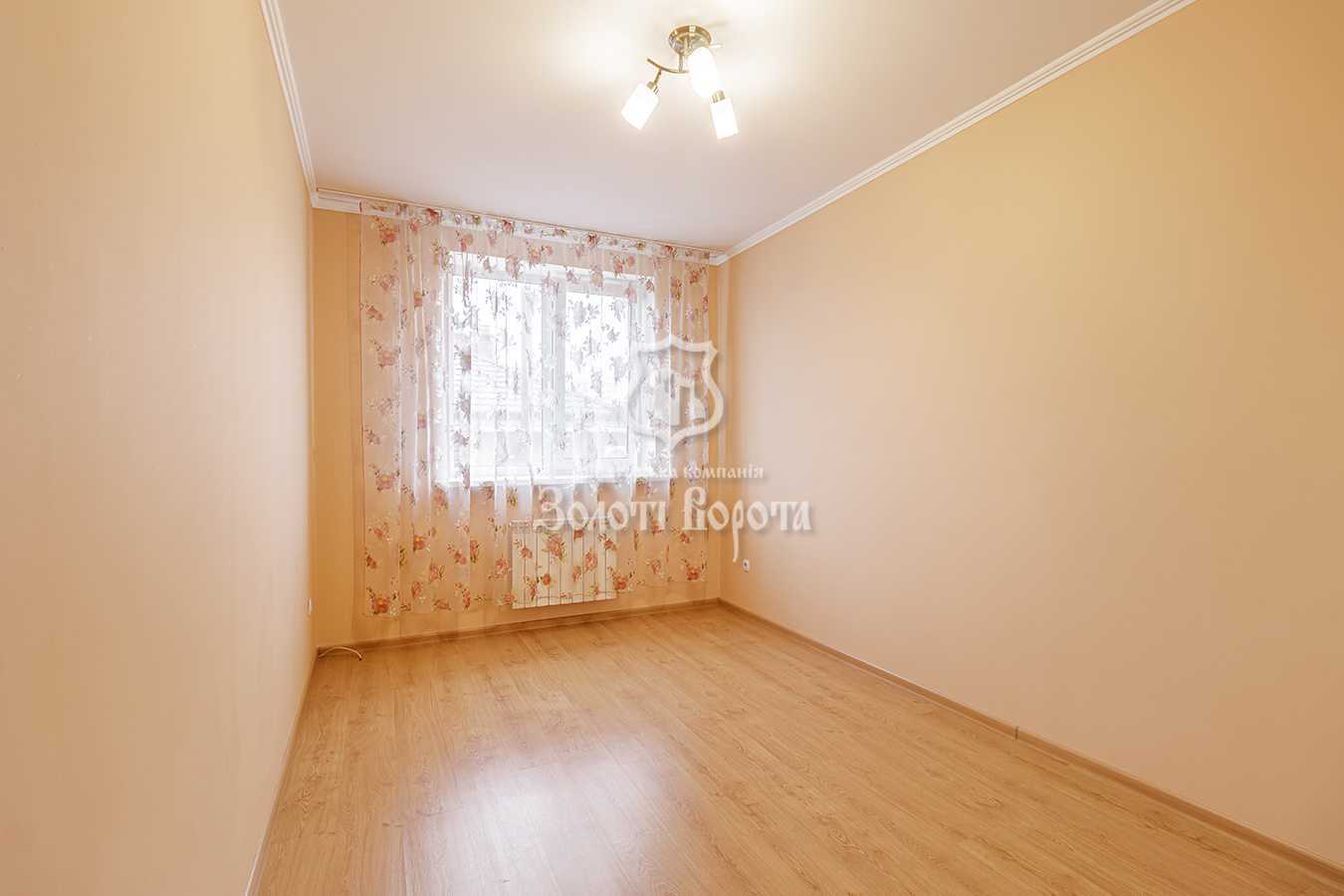 Продаж 2-кімнатної квартири 54.6 м², Петра Дорошенка вул., 9