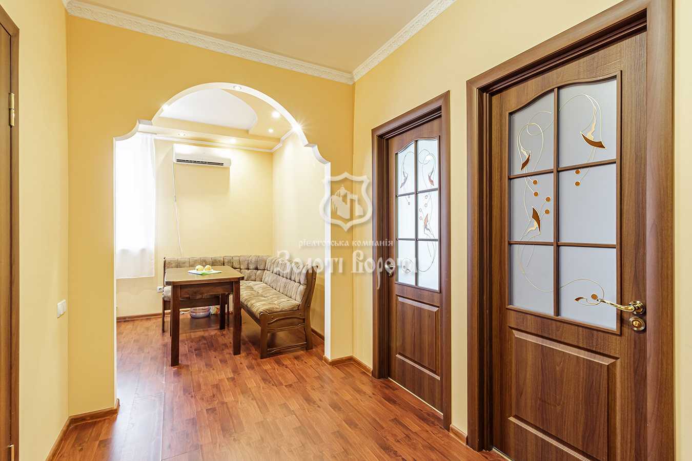 Продаж 2-кімнатної квартири 54.6 м², Петра Дорошенка вул., 9
