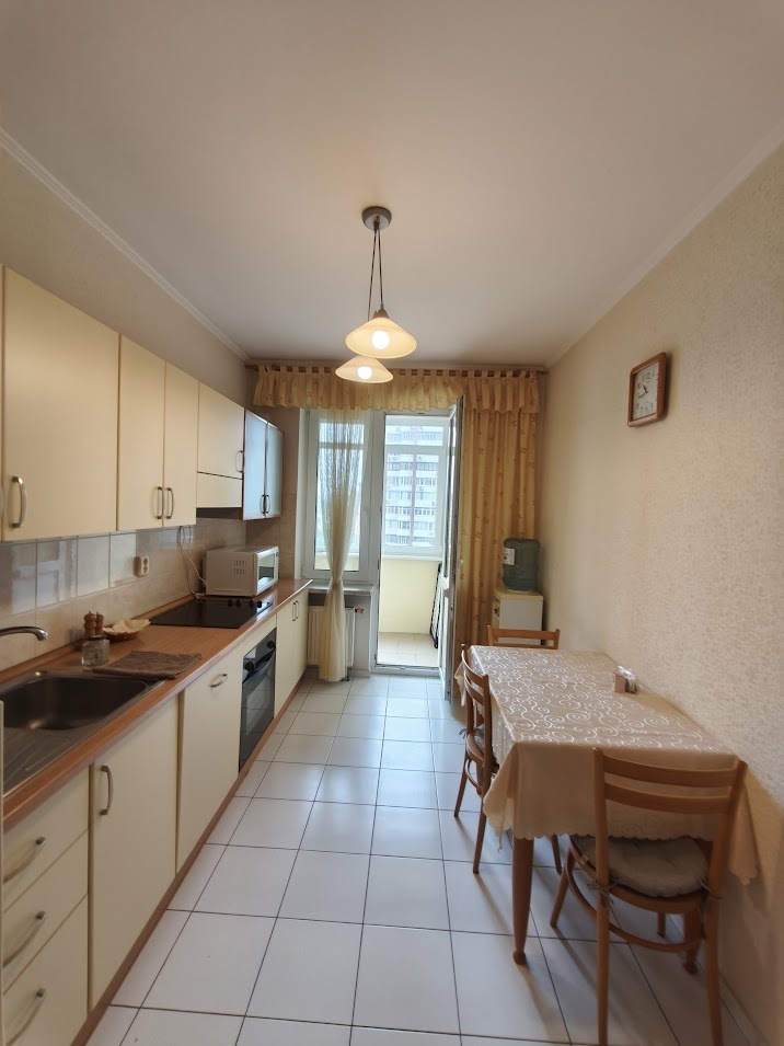 Аренда 3-комнатной квартиры 100 м², Леси Украинки бул., 21
