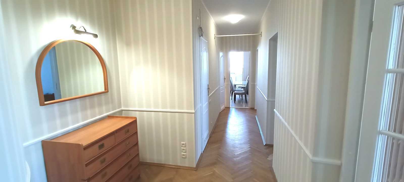 Продаж 3-кімнатної квартири 82 м², Генерала Алмазова вул., 6