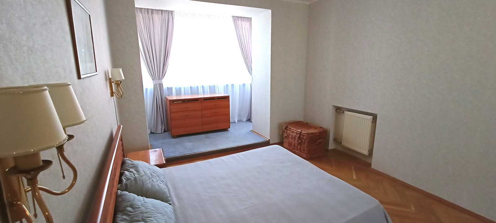 Продаж 3-кімнатної квартири 82 м², Генерала Алмазова вул., 6