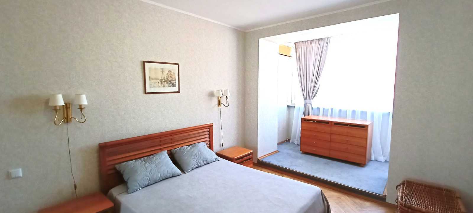 Продаж 3-кімнатної квартири 82 м², Генерала Алмазова вул., 6