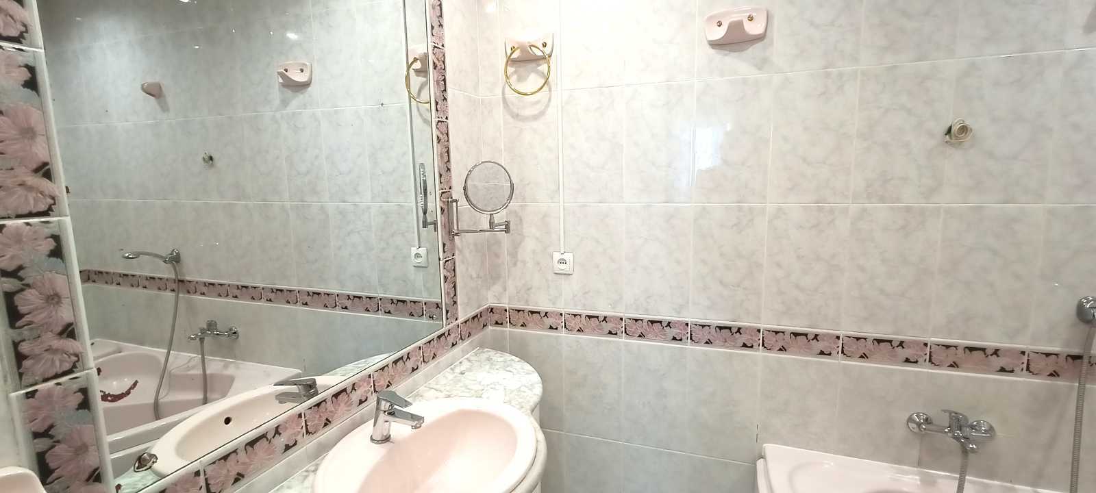 Продаж 3-кімнатної квартири 82 м², Генерала Алмазова вул., 6