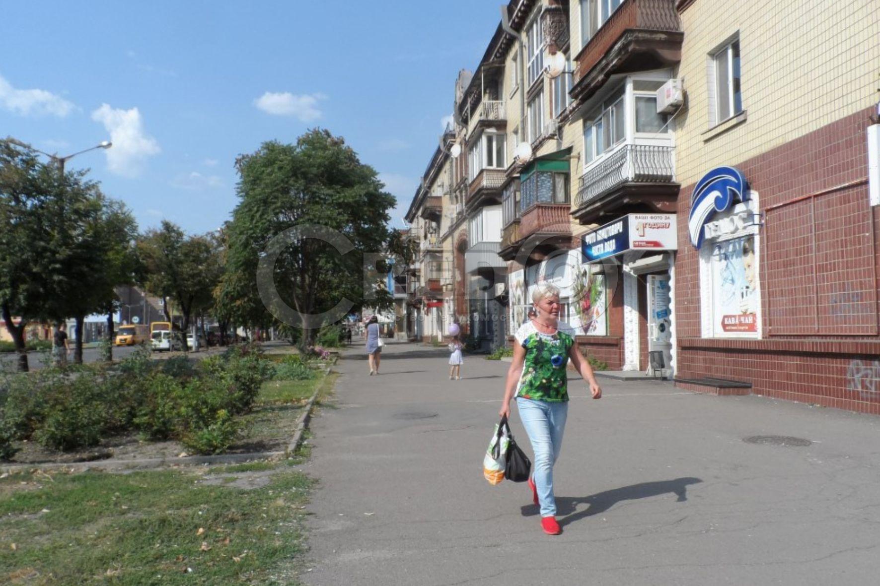 Продажа торгового помещения 89.7 м², Металлургов просп.