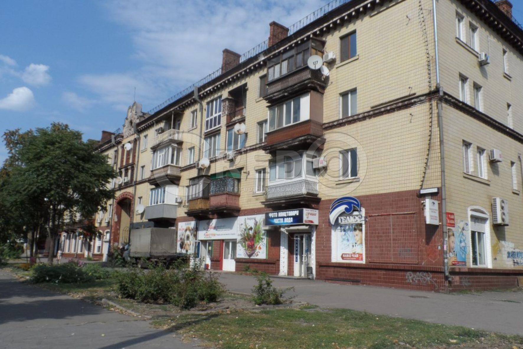 Продажа торгового помещения 89.7 м², Металлургов просп.