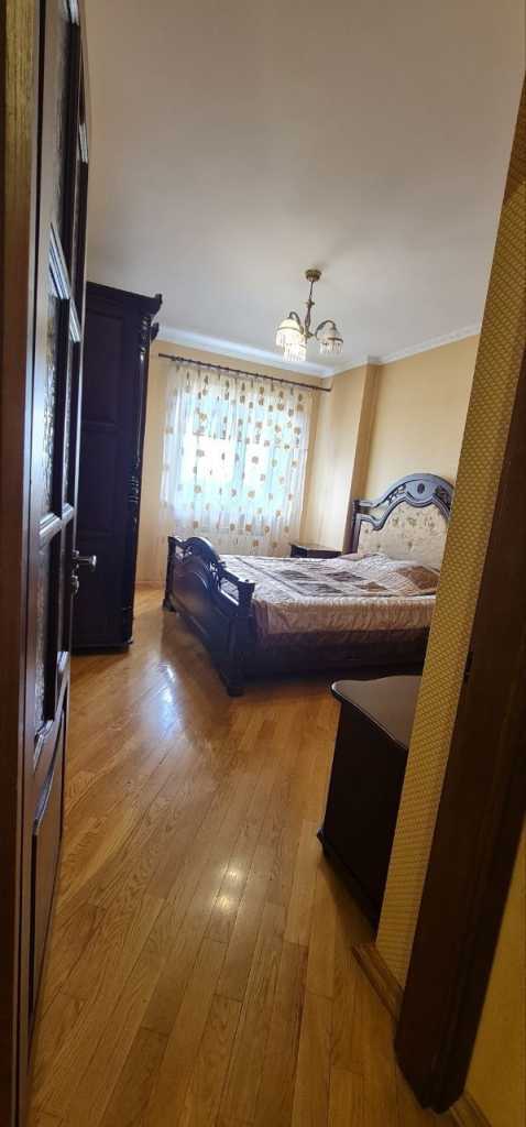 Аренда 2-комнатной квартиры 75 м², Верховного Совета бул., 14Б