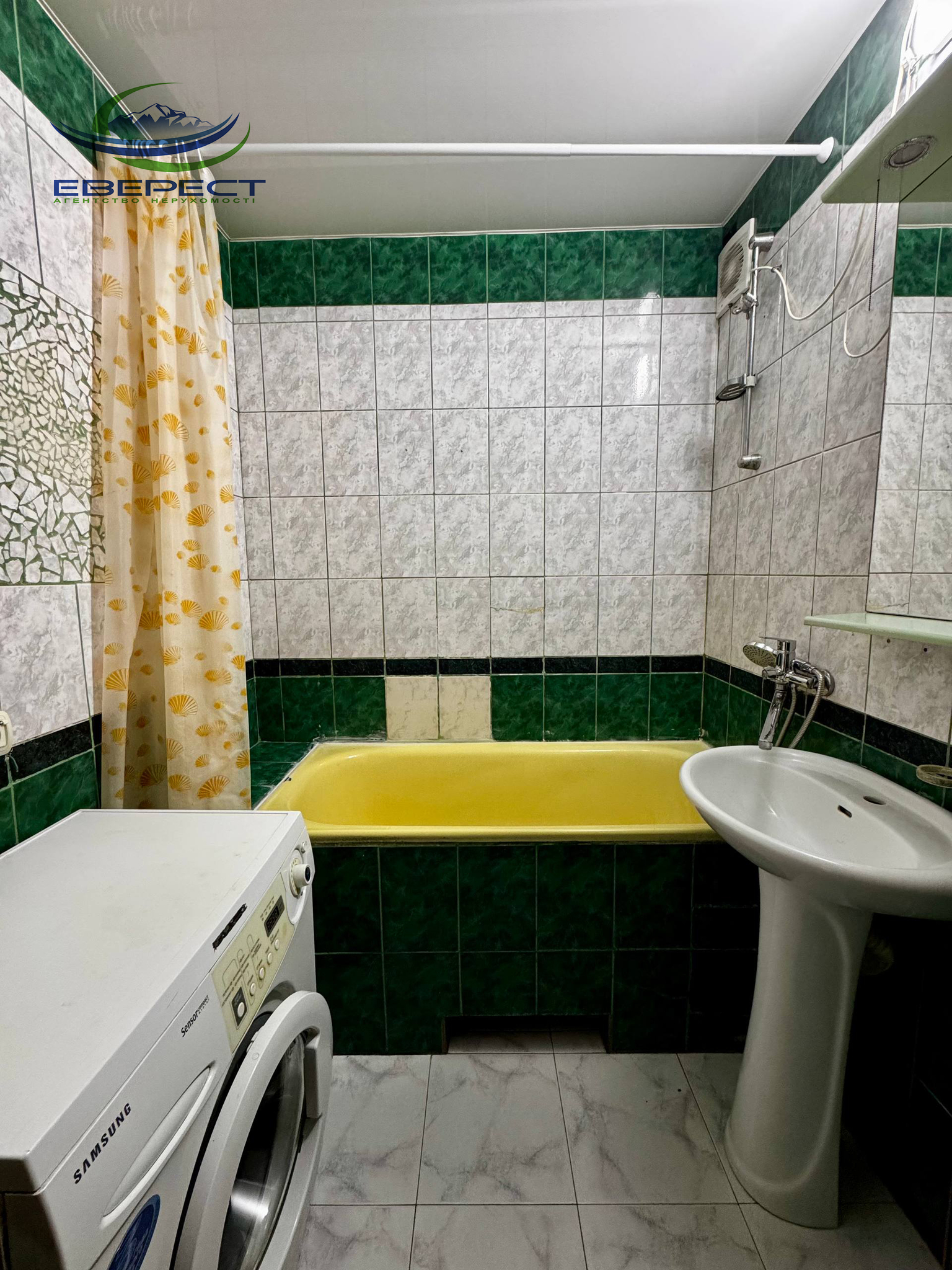 Продажа 3-комнатной квартиры 65 м²