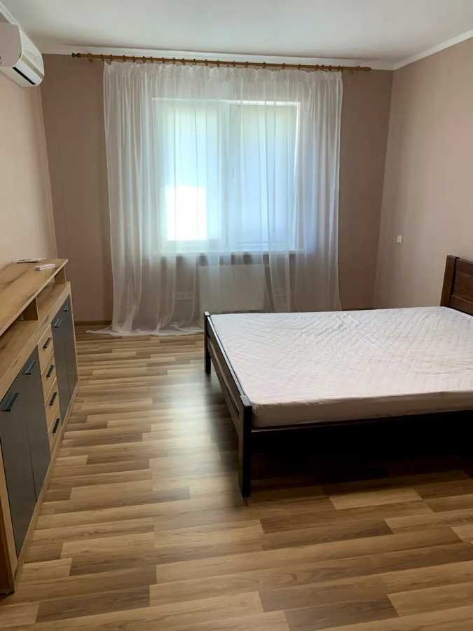 Аренда 2-комнатной квартиры 75 м², Здолбуновская ул., 13