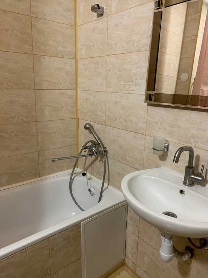 Аренда 2-комнатной квартиры 75 м², Здолбуновская ул., 13