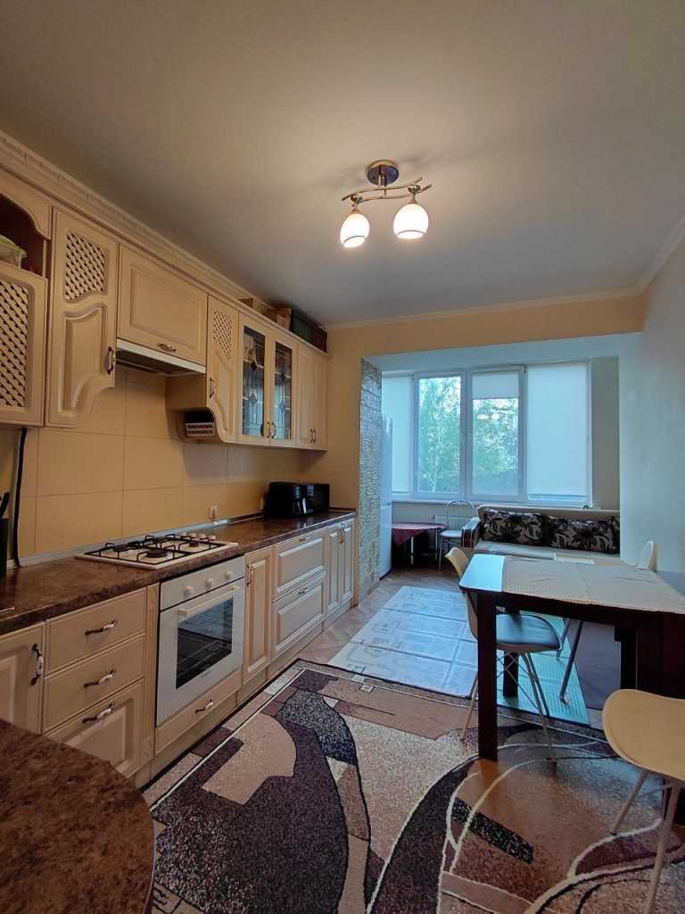 Продажа 1-комнатной квартиры 52 м², Ивана Франко ул., 44В