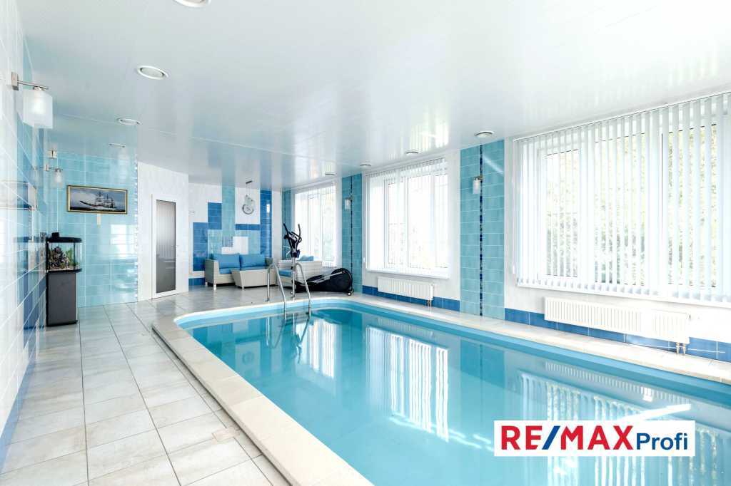 Продаж будинку 450 м², Освіти
