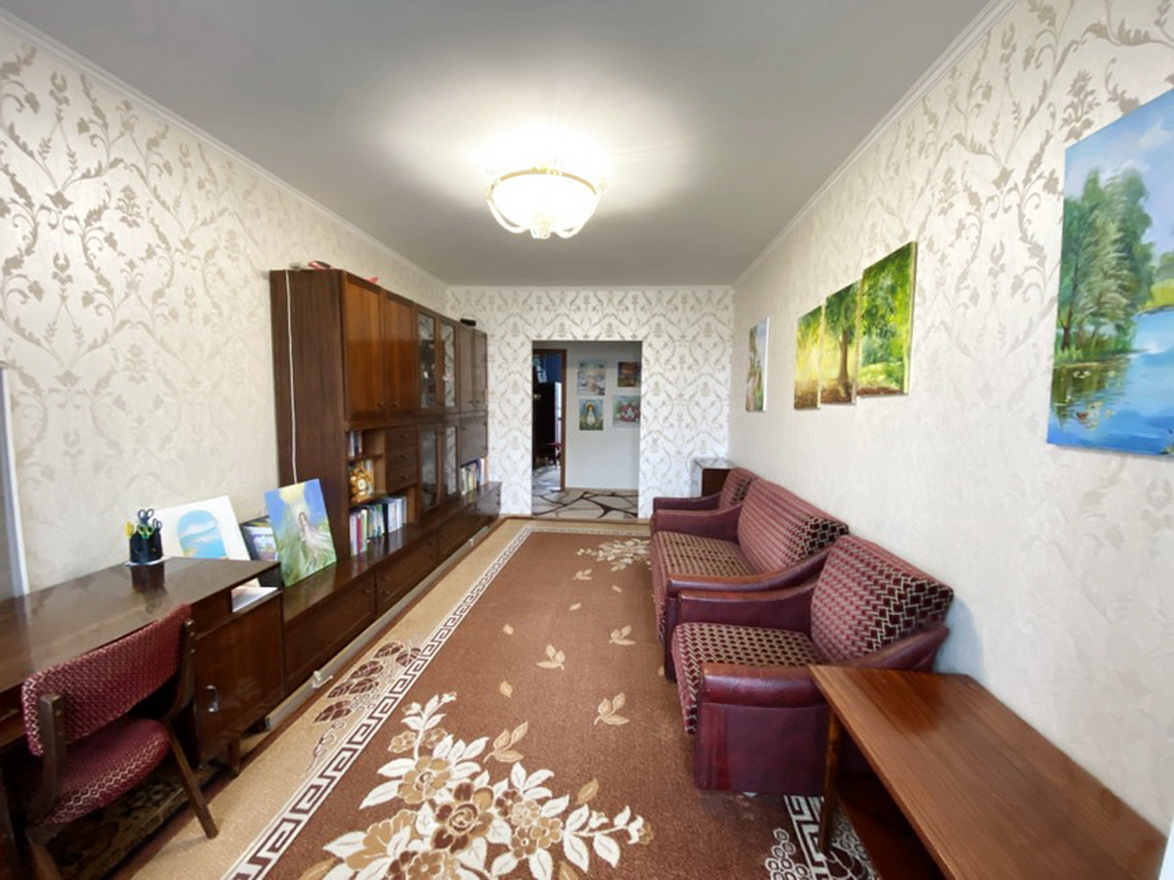 Продажа 4-комнатной квартиры 87 м², Озерная ул.