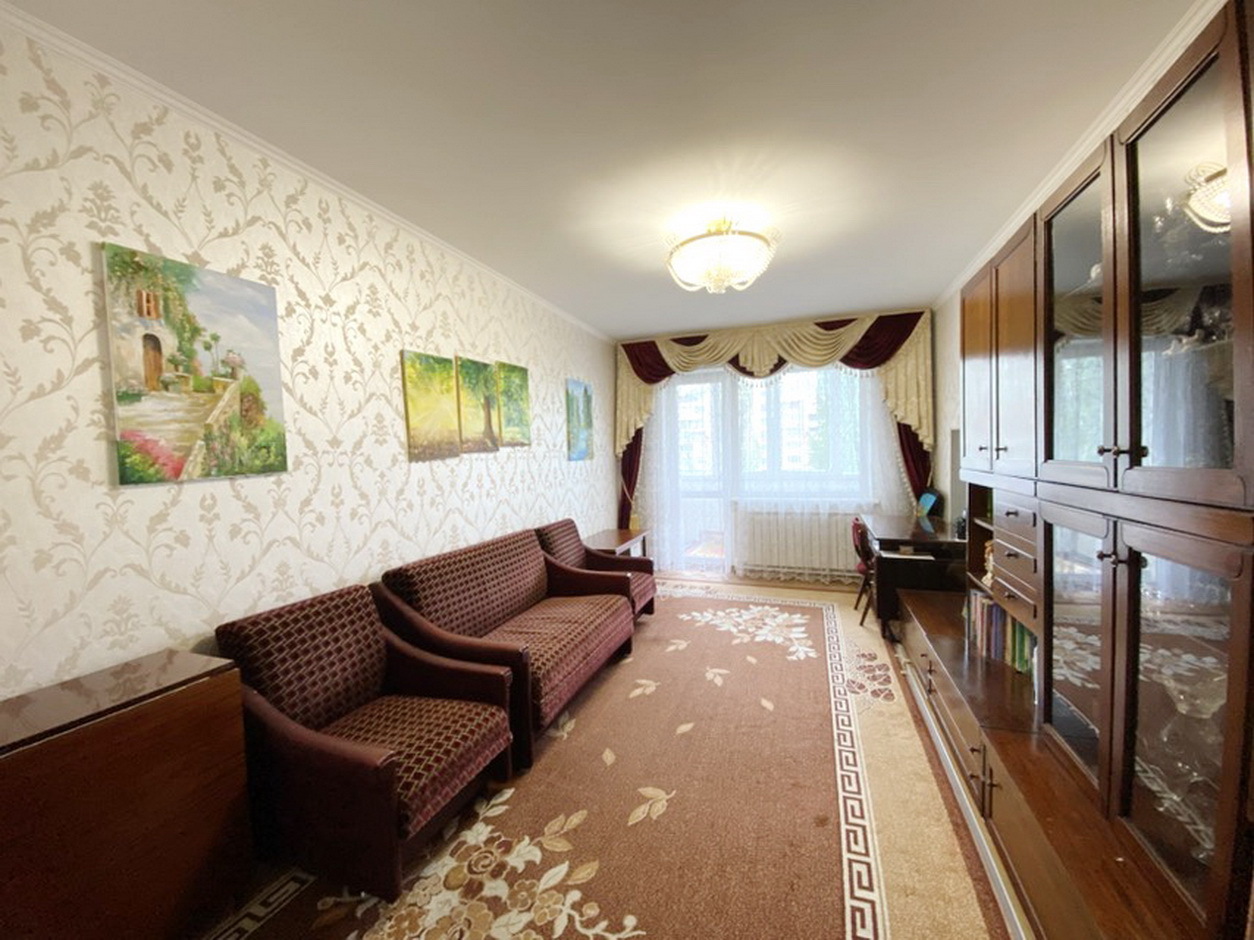 Продажа 4-комнатной квартиры 87 м², Озерная ул.