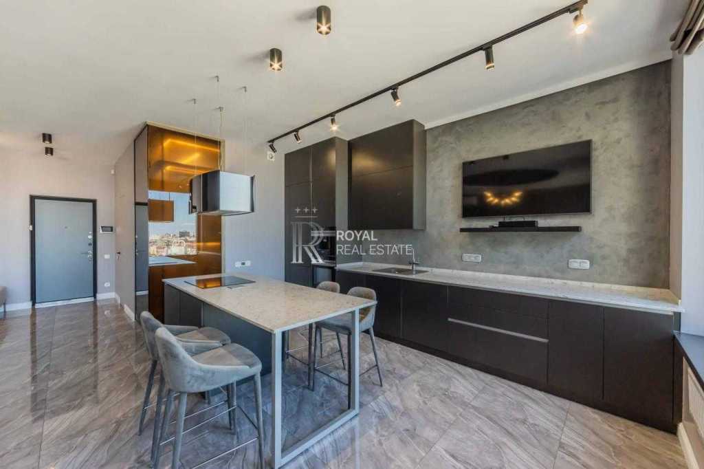 Оренда 3-кімнатної квартири 110 м², Івана Федорова вул., 2