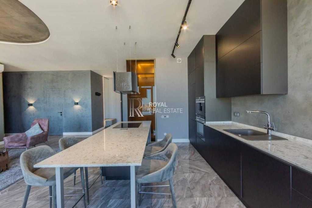 Оренда 3-кімнатної квартири 110 м², Івана Федорова вул., 2