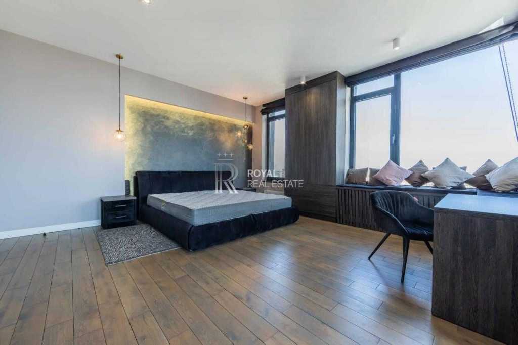 Оренда 3-кімнатної квартири 110 м², Івана Федорова вул., 2