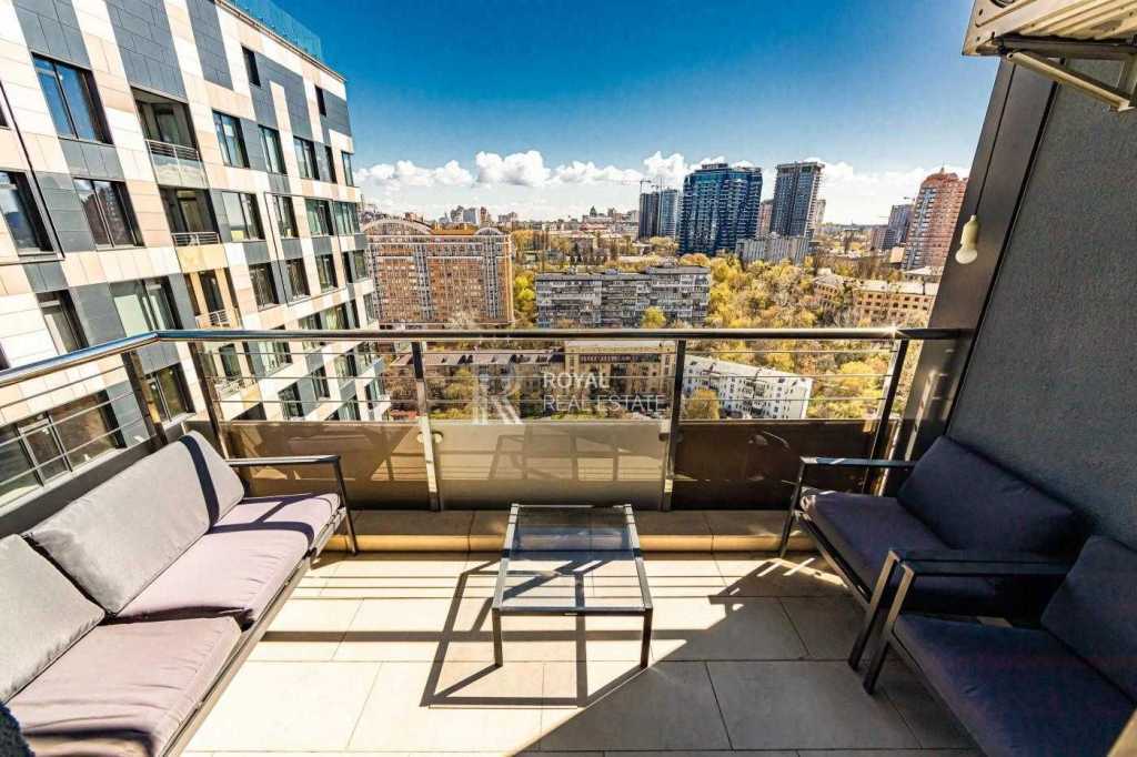 Оренда 3-кімнатної квартири 110 м², Івана Федорова вул., 2