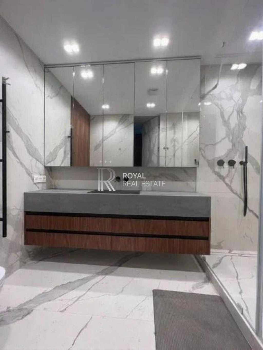 Продаж 2-кімнатної квартири 56 м², Предславинська вул., 53