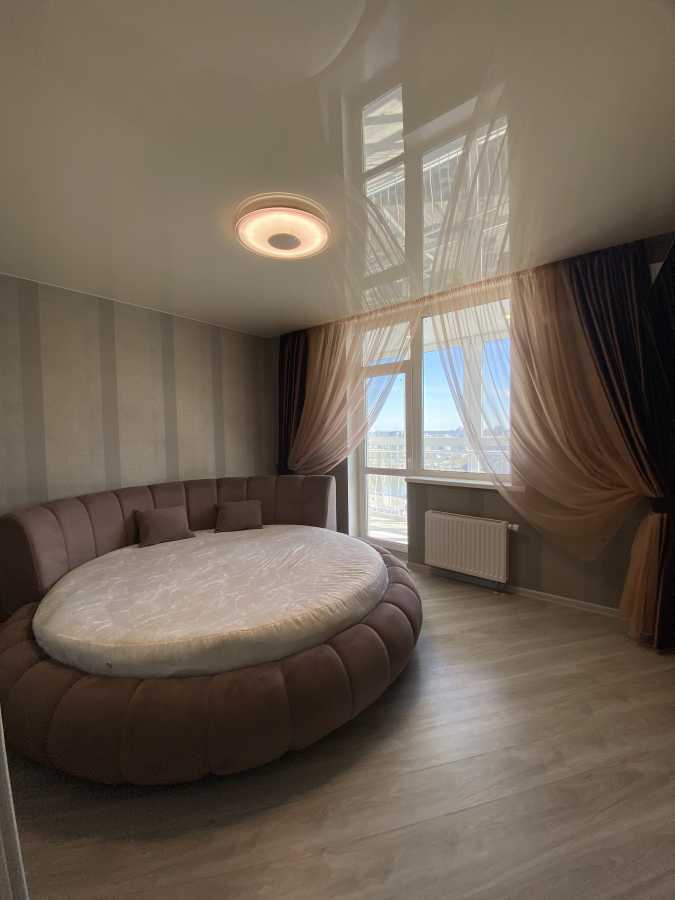Аренда 2-комнатной квартиры 70 м², Михаила Донца ул., Драгоманова, 2Б