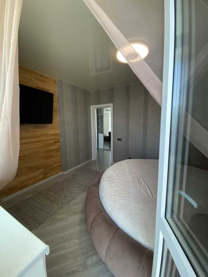 Аренда 2-комнатной квартиры 70 м², Михаила Донца ул., Драгоманова, 2Б
