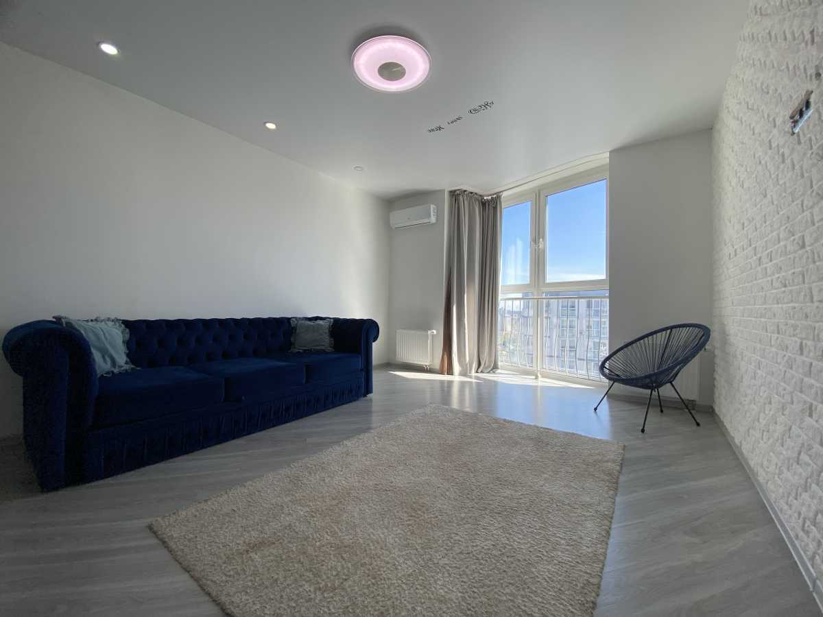 Аренда 2-комнатной квартиры 70 м², Михаила Донца ул., Драгоманова, 2Б