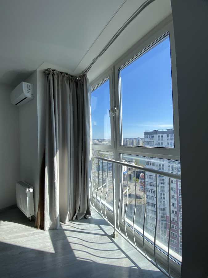 Аренда 2-комнатной квартиры 70 м², Михаила Донца ул., Драгоманова, 2Б
