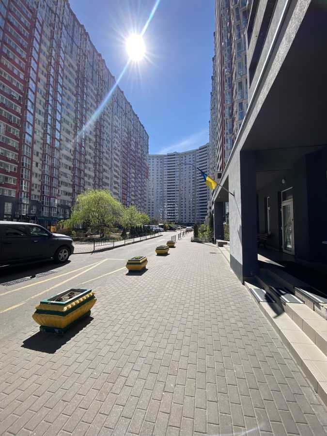 Аренда 2-комнатной квартиры 70 м², Михаила Донца ул., Драгоманова, 2Б
