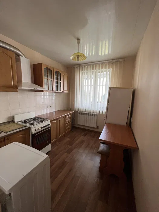 Аренда 1-комнатной квартиры 37 м², Гвардейцев Широнинцев ул.