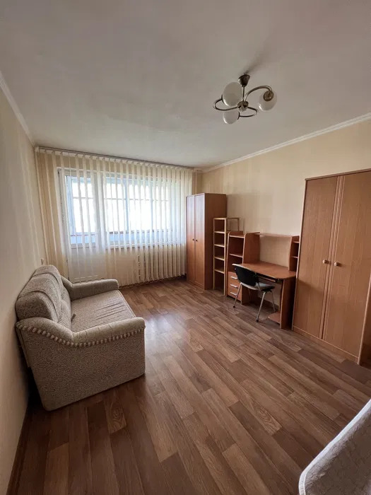 Аренда 1-комнатной квартиры 37 м², Гвардейцев Широнинцев ул.
