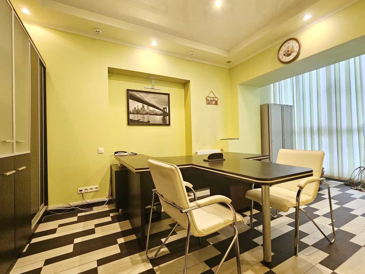 Аренда офиса 45 м², Богдана Хмельницкого ул., 68
