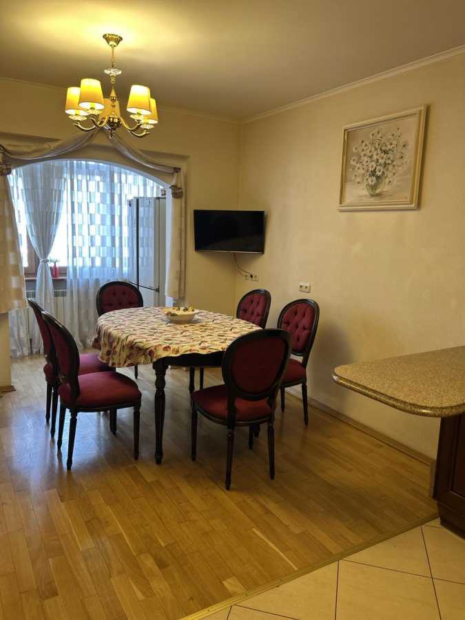 Продаж 5-кімнатної квартири 256 м², Маршала Тимошенка вул., 29