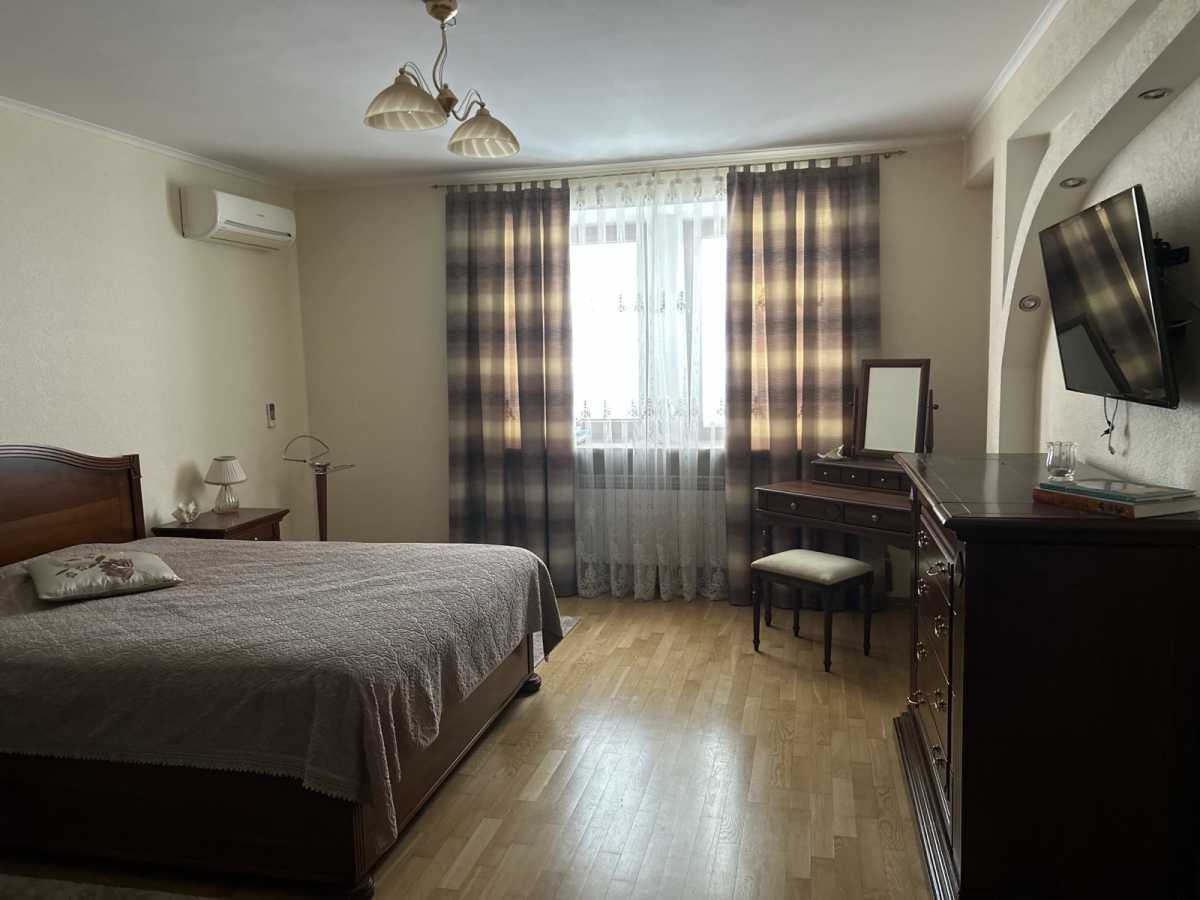 Продаж 5-кімнатної квартири 256 м², Маршала Тимошенка вул., 29