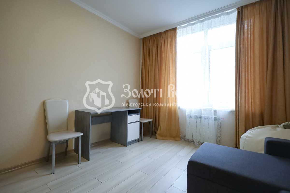 Продаж 3-кімнатної квартири 86.5 м², Авіаконструктора Ігоря Сікорського вул., 3д