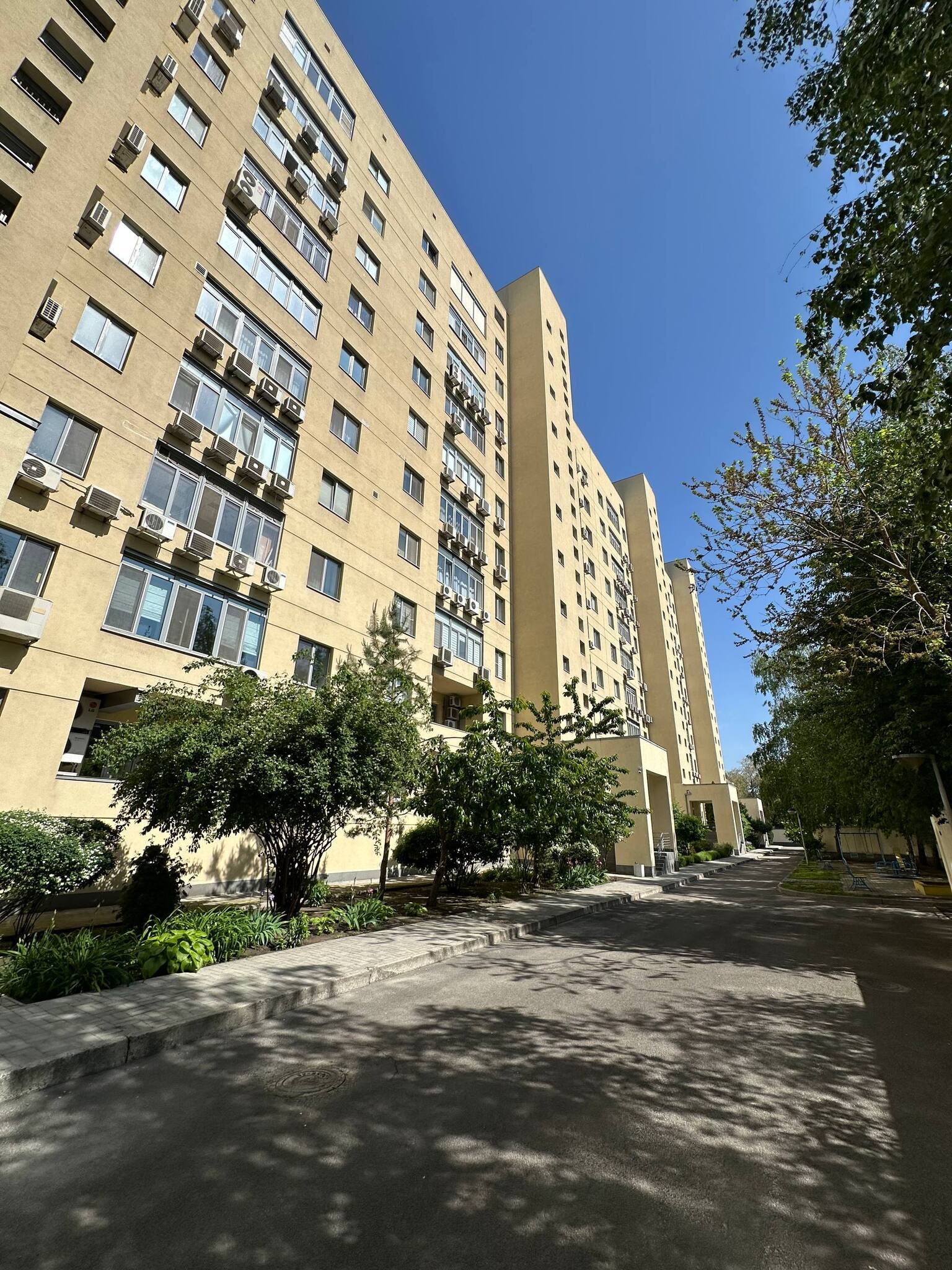 Аренда 3-комнатной квартиры 130 м², Василия Жуковского ул., 21А