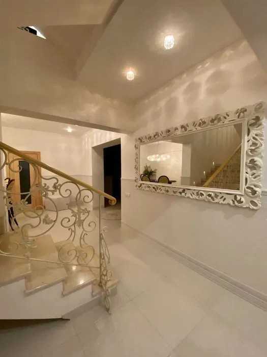 Продаж котеджу 500 м², Озерная, 5