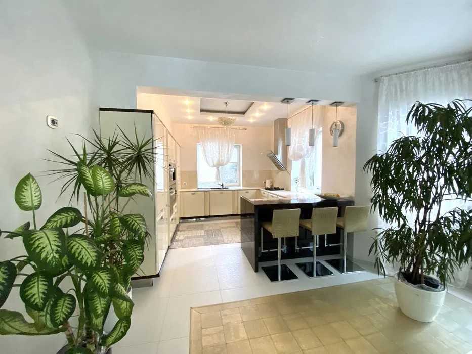 Продаж котеджу 500 м², Озерная, 5