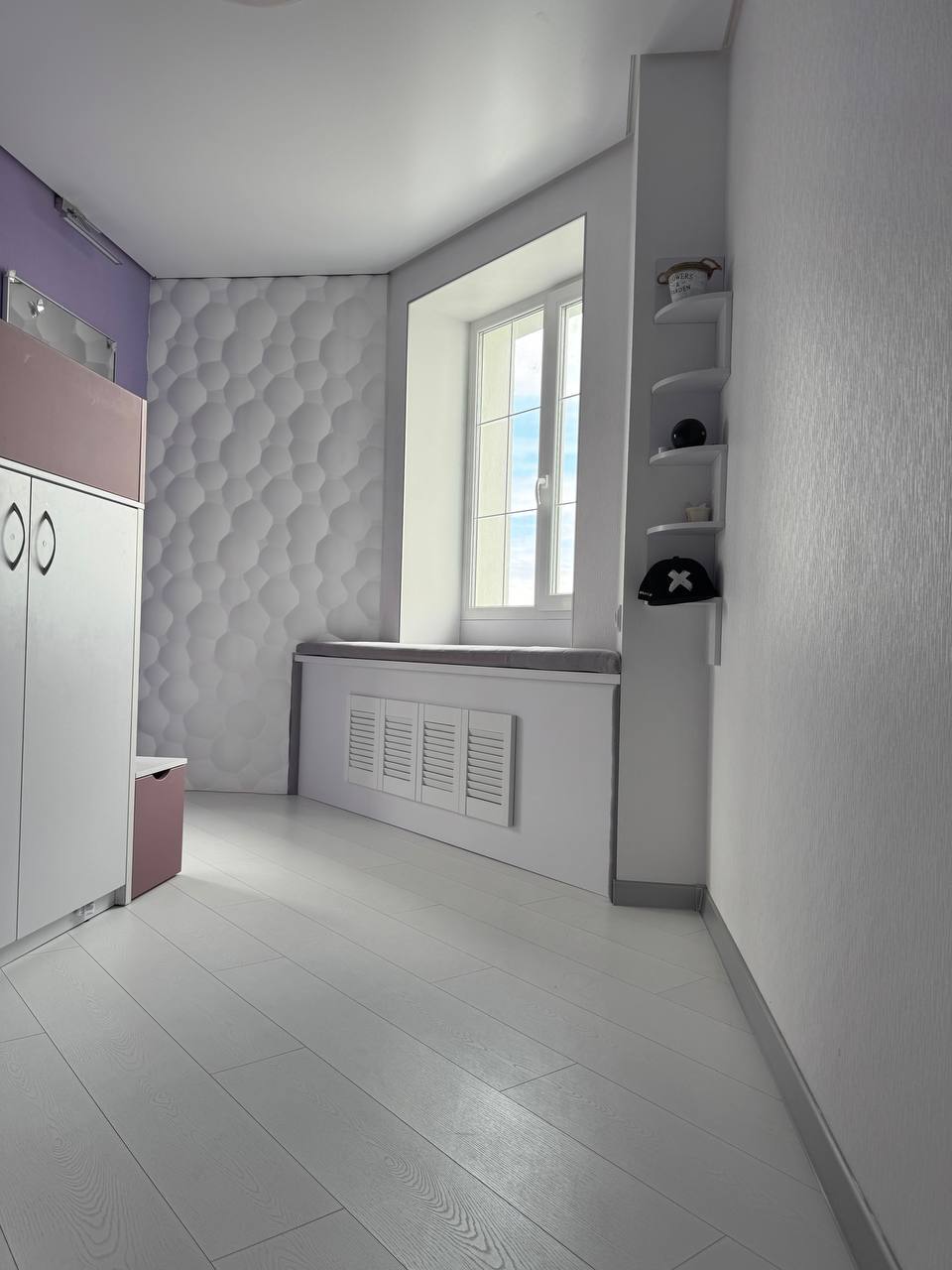 Продажа 2-комнатной квартиры 54 м², Льва Ландау просп., 52В
