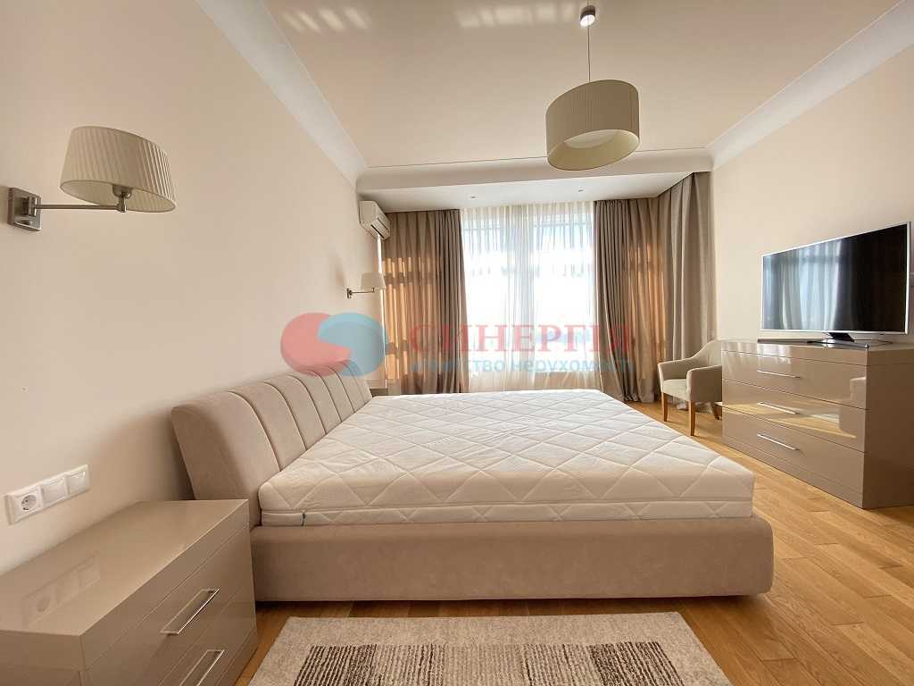 Оренда 3-кімнатної квартири 160 м², Кловський узвіз, 7А