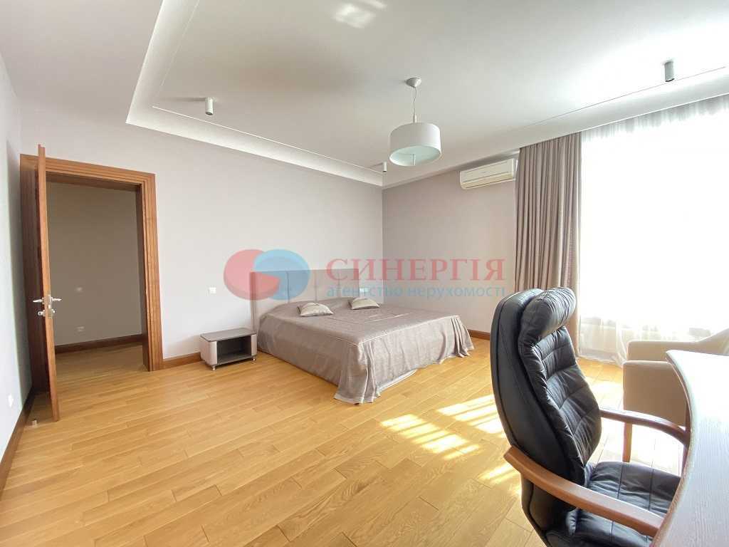 Оренда 3-кімнатної квартири 160 м², Кловський узвіз, 7А
